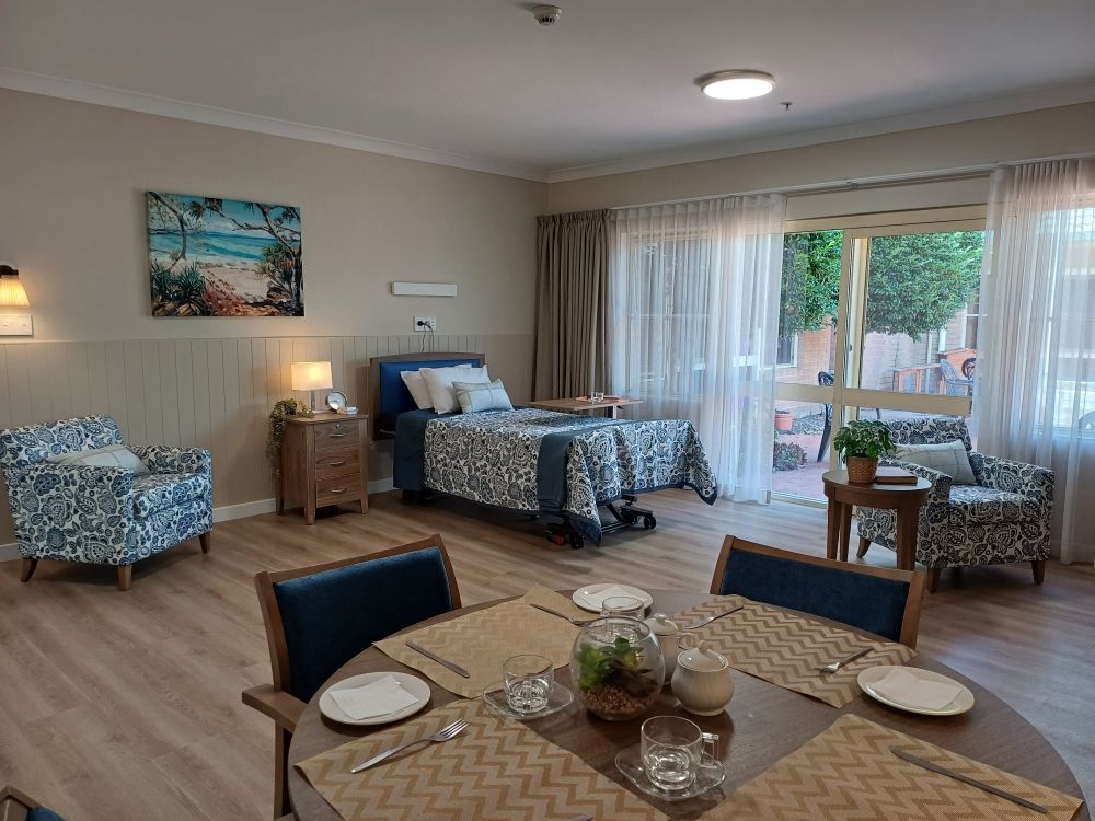 Woodport centre bedroom